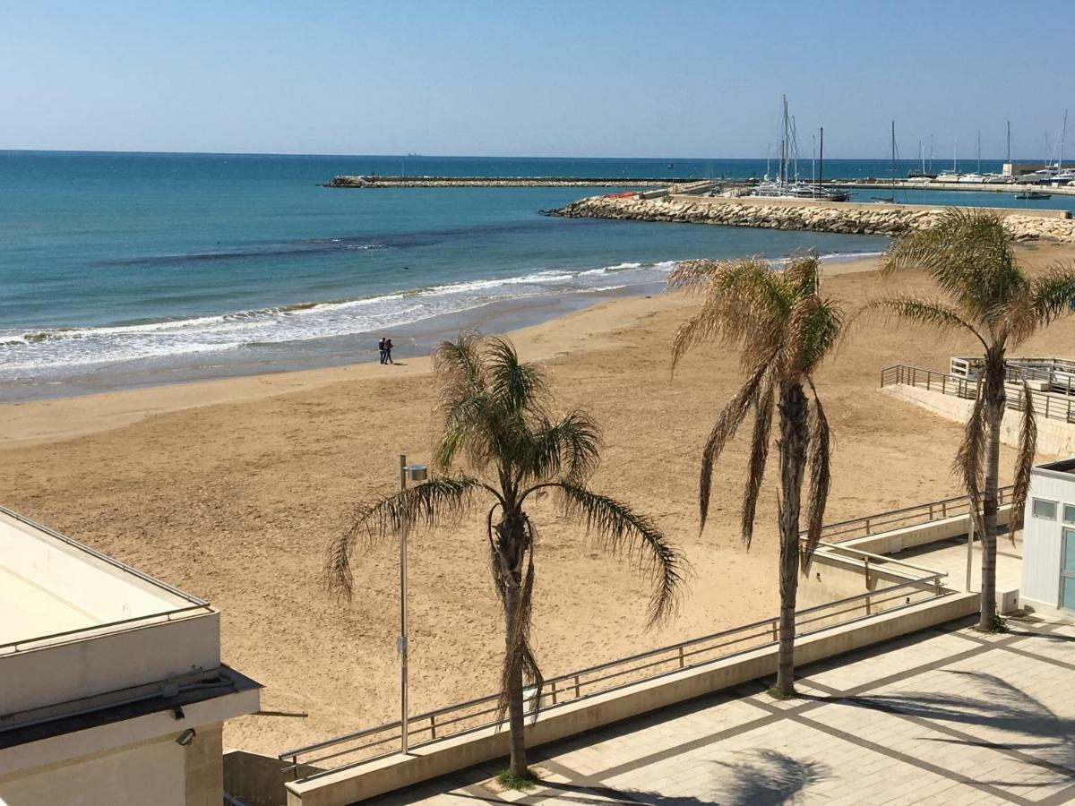 L'Onda Bed and Breakfast Marina di Ragusa Buitenkant foto