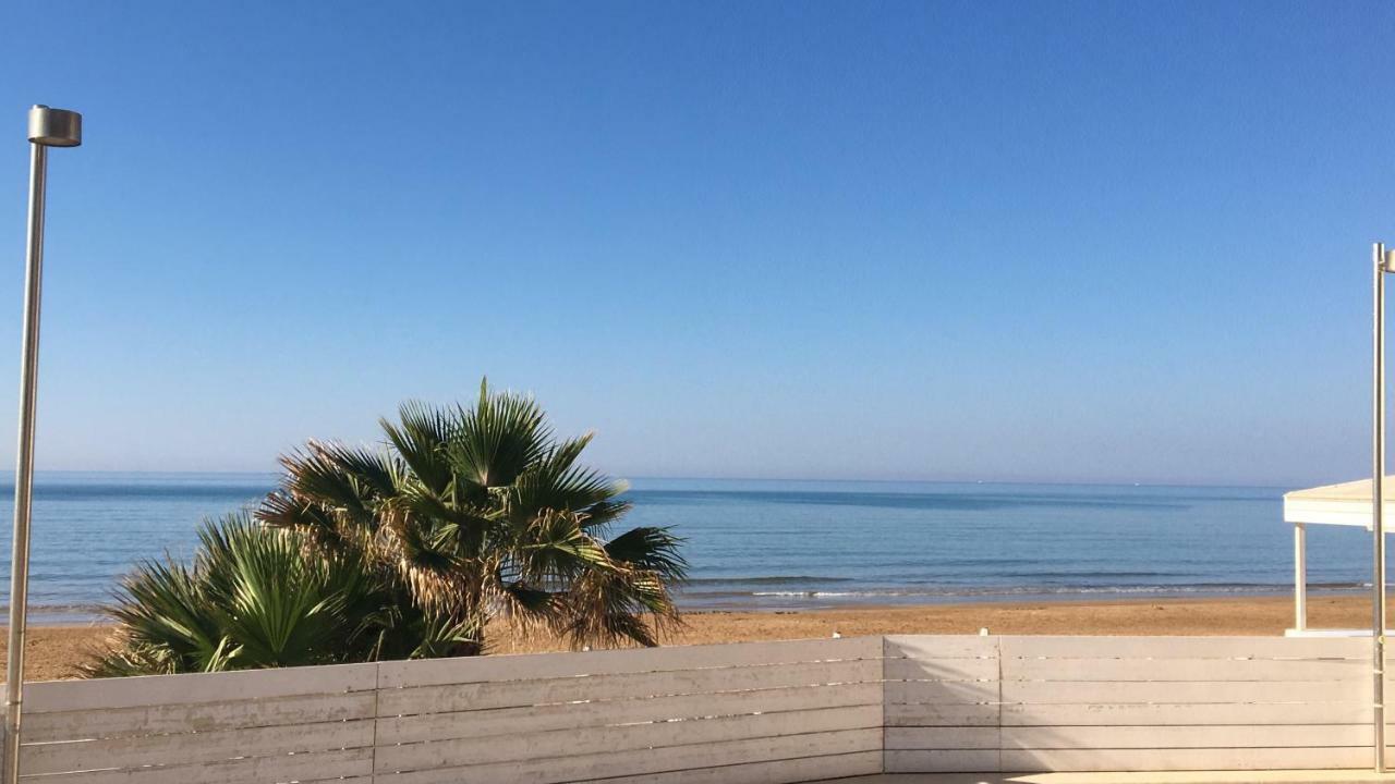 L'Onda Bed and Breakfast Marina di Ragusa Buitenkant foto